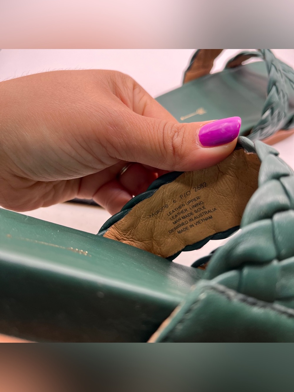 FRANKIE4 Malone woven leather slides in emerald green size 6 EUC - Picture 7 of 7